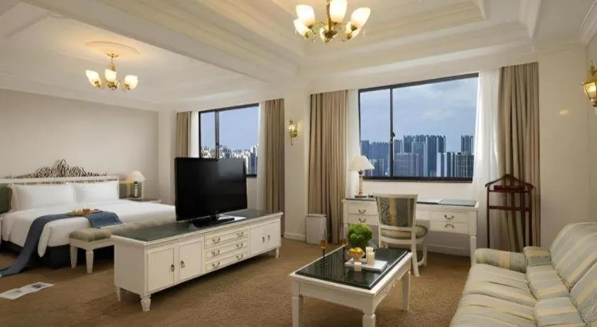 Bed in BaoHua Harbour View Hotel