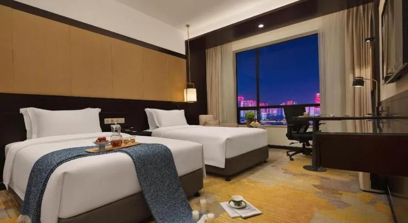 Bed in BaoHua Harbour View Hotel