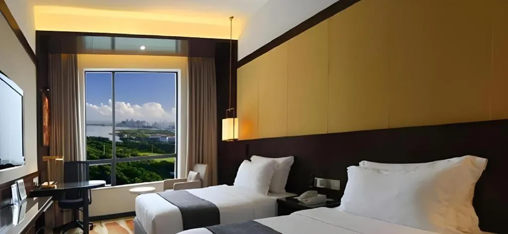 Bed in BaoHua Harbour View Hotel
