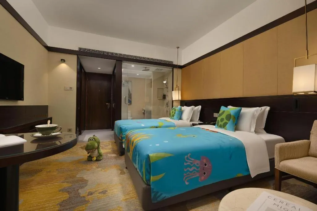 Bed in BaoHua Harbour View Hotel