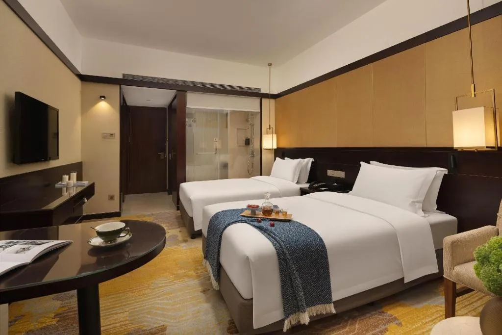 Bed in BaoHua Harbour View Hotel