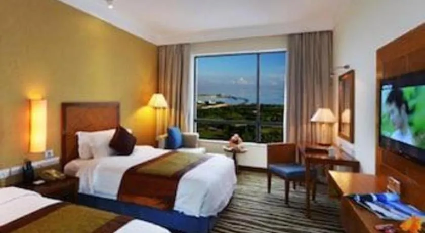 Bed in BaoHua Harbour View Hotel