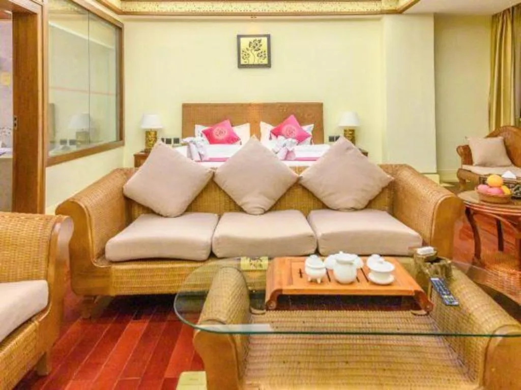 Bed in Kunming Tailong Hongrui Hotel