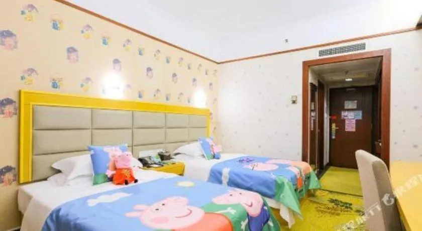 Bed in Xiamen Plaza Hotel