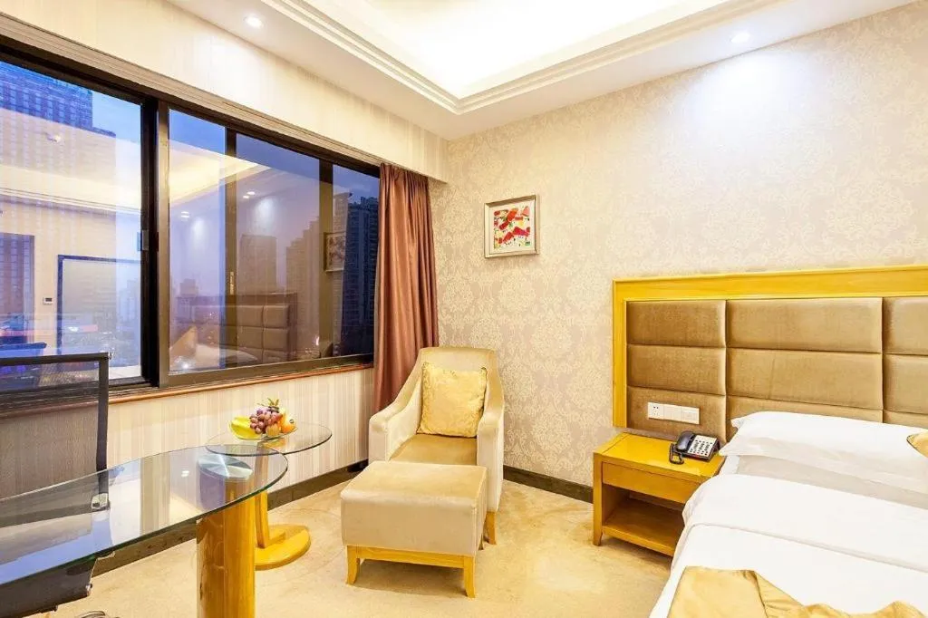 Bed in Xiamen Plaza Hotel