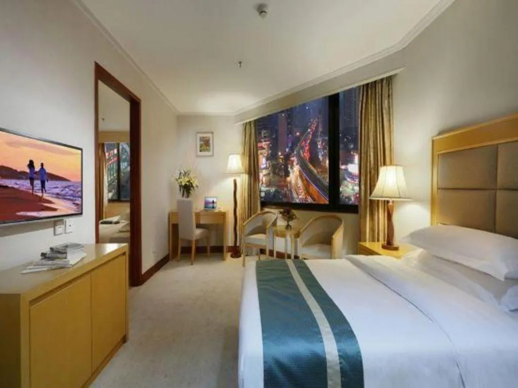 Bed in Xiamen Plaza Hotel