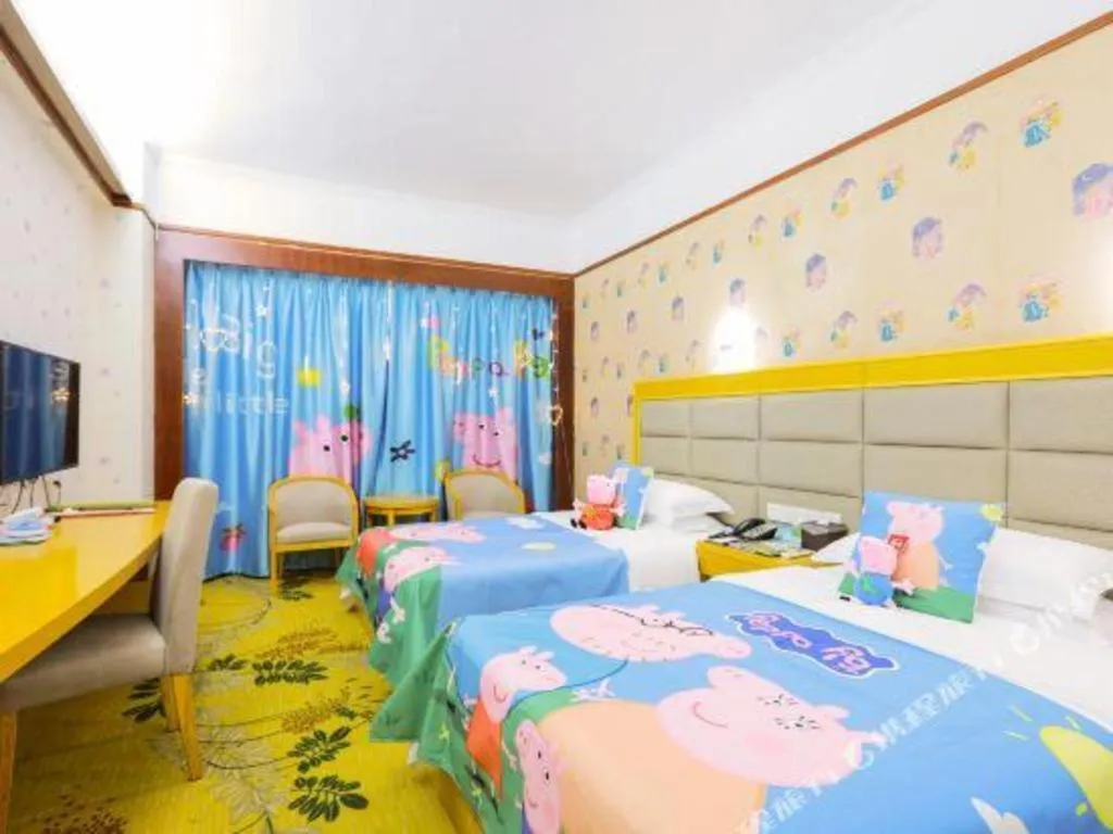 Bed in Xiamen Plaza Hotel