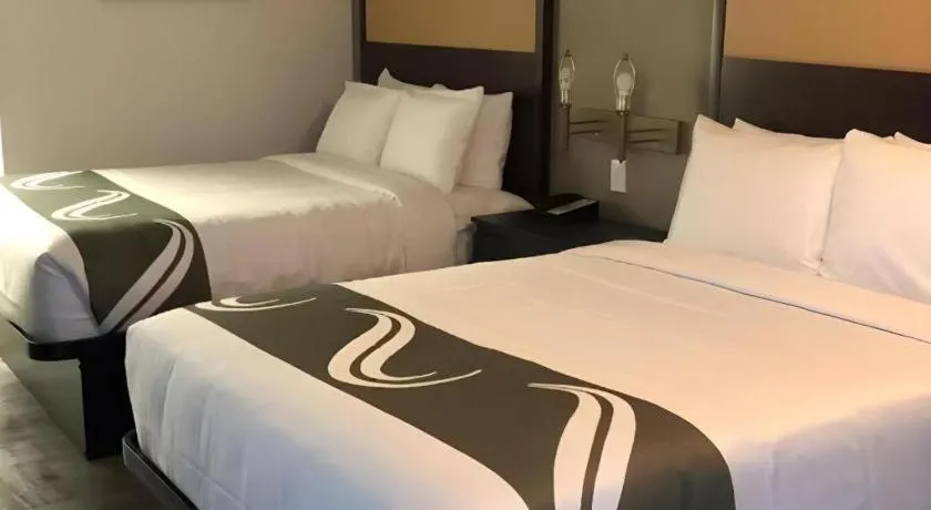 Bed in Quality Inn Kissimmee West - Lake Buena Vista South