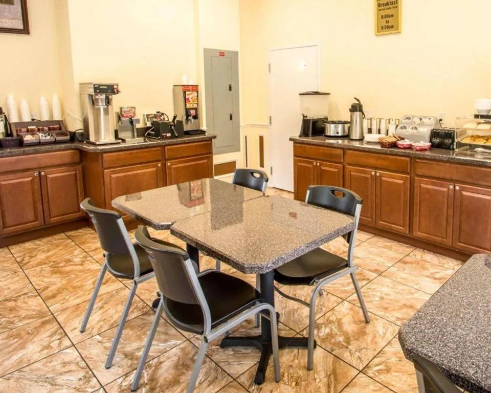 Quality Inn Kissimmee West - Lake Buena Vista South