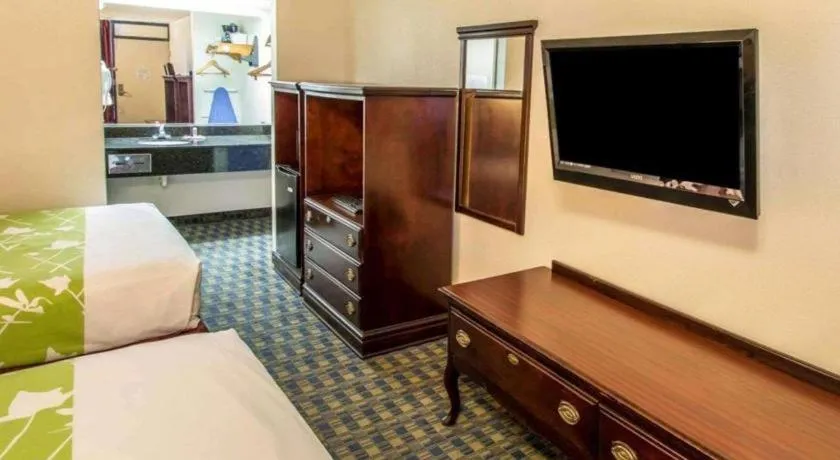 Bed in Quality Inn Kissimmee West - Lake Buena Vista South