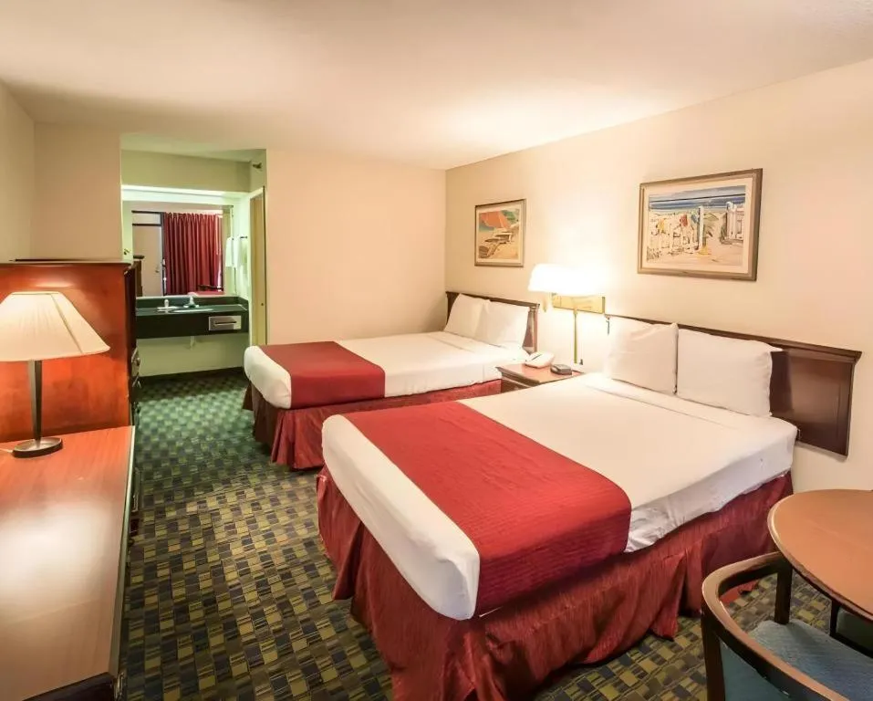 Bed in Quality Inn Kissimmee West - Lake Buena Vista South