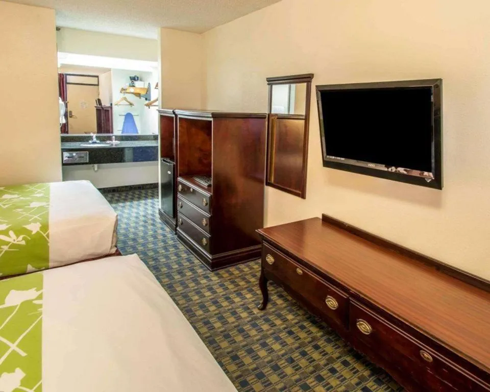 Bed in Quality Inn Kissimmee West - Lake Buena Vista South