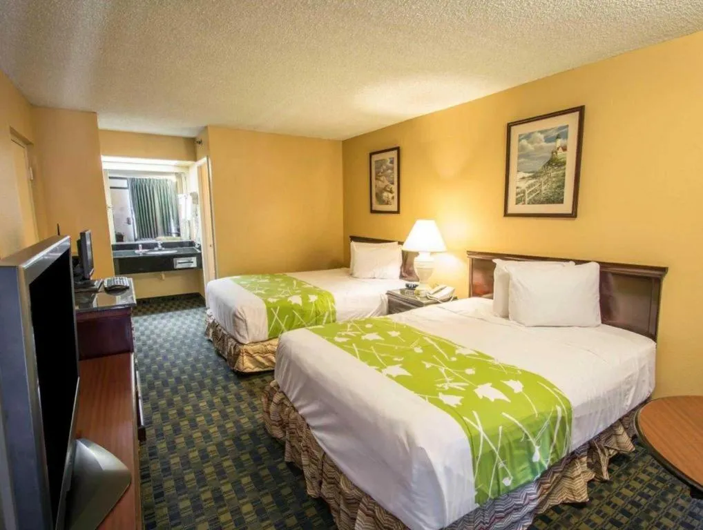 Bed in Quality Inn Kissimmee West - Lake Buena Vista South
