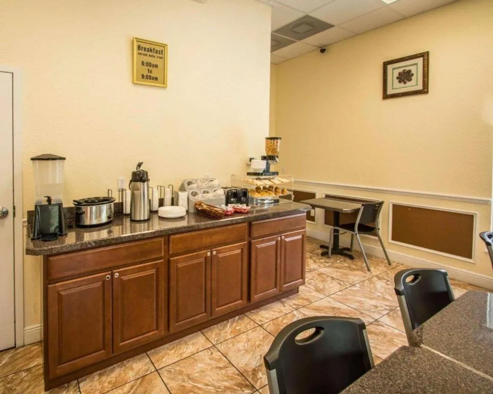 Quality Inn Kissimmee West - Lake Buena Vista South