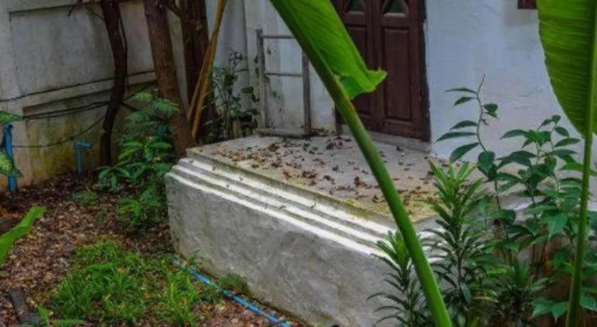 Baan Gong Kham Hotel