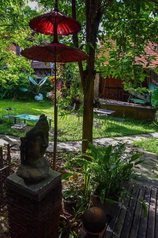 Baan Gong Kham Hotel