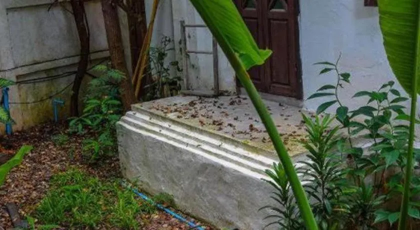 Baan Gong Kham Hotel