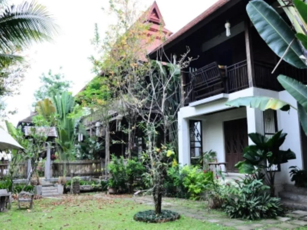 Baan Gong Kham Hotel