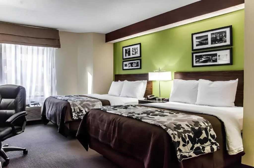 Bed in Sleep Inn Airport - Billy Graham Parkway