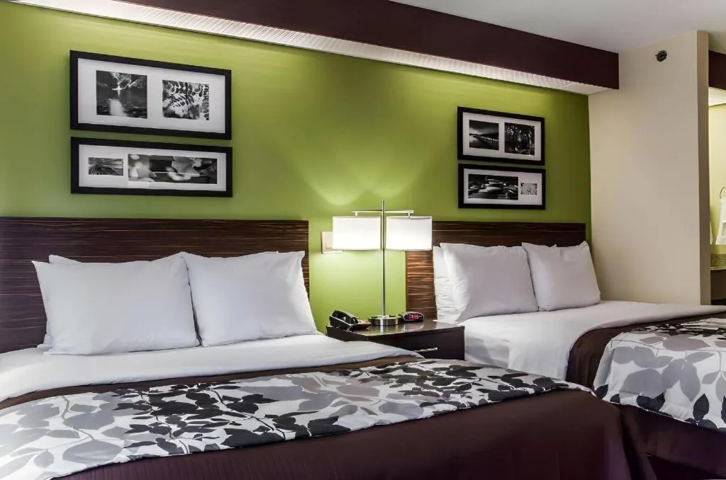 Bed in Sleep Inn Airport - Billy Graham Parkway
