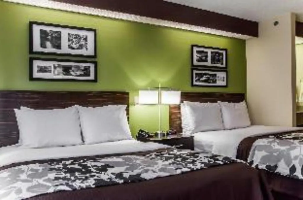 Bed in Sleep Inn Airport - Billy Graham Parkway
