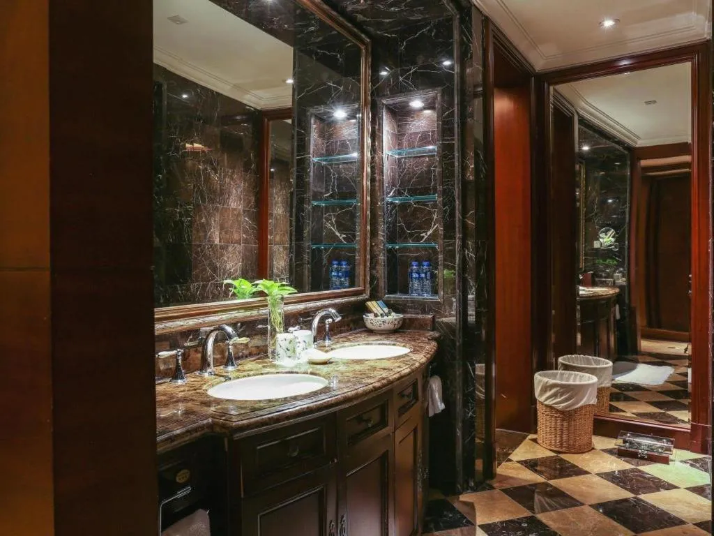 Sky Fortune Boutique Hotel