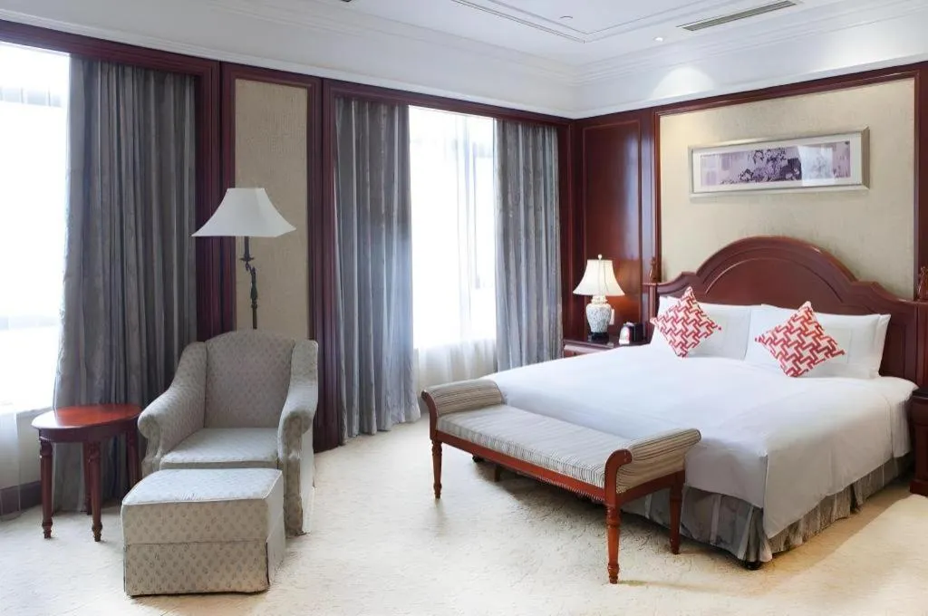 Bed in Sky Fortune Boutique Hotel