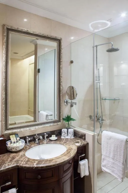 Sky Fortune Boutique Hotel