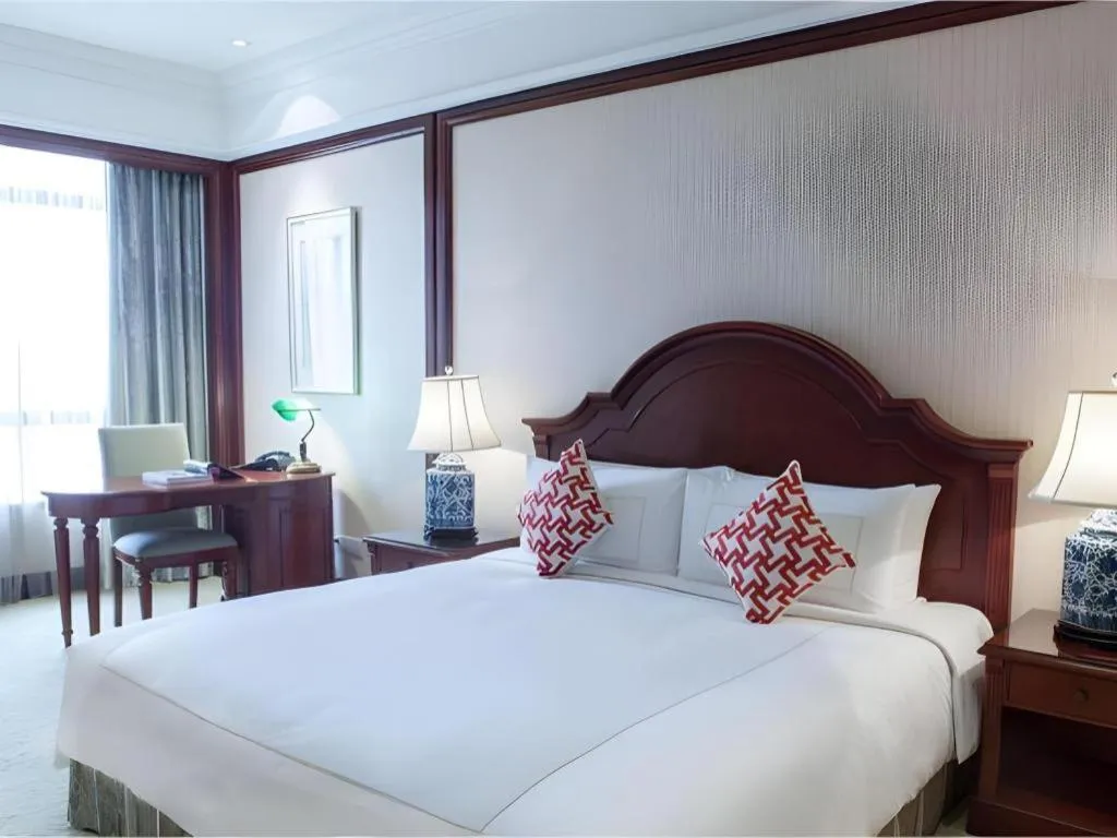 Bed in Sky Fortune Boutique Hotel