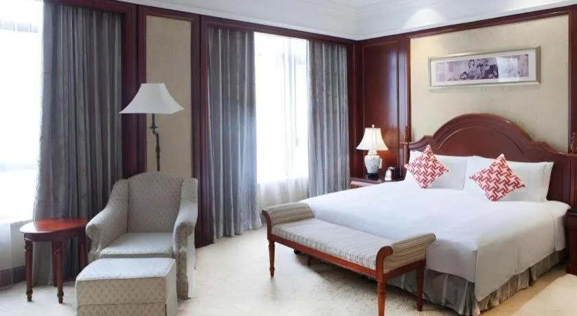 Bed in Sky Fortune Boutique Hotel