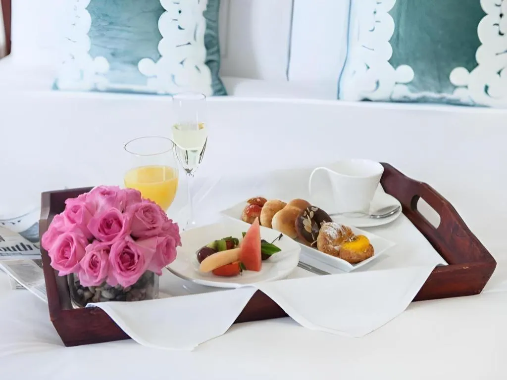 Bed in Sky Fortune Boutique Hotel