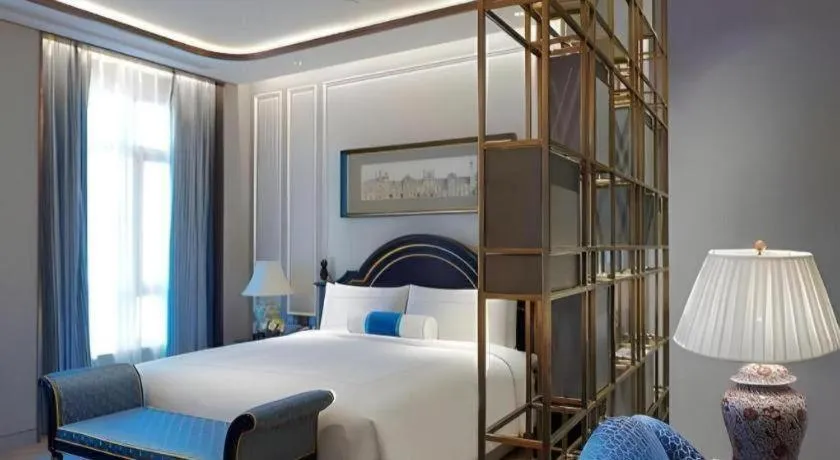 Bed in Sky Fortune Boutique Hotel