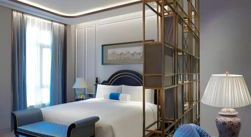 Bed in Sky Fortune Boutique Hotel