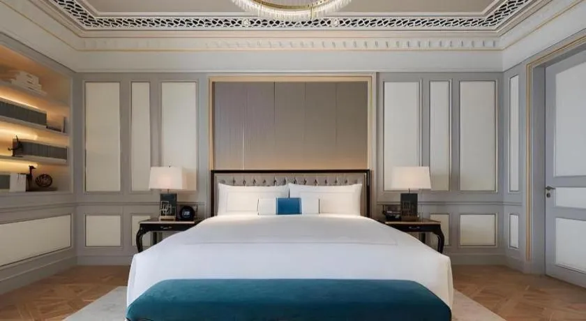 Bed in Sky Fortune Boutique Hotel