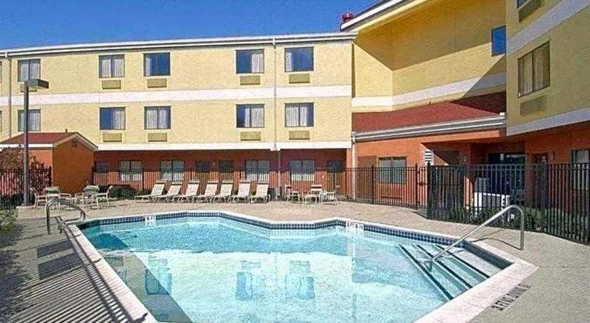 Red Roof Inn Houston - Westchase