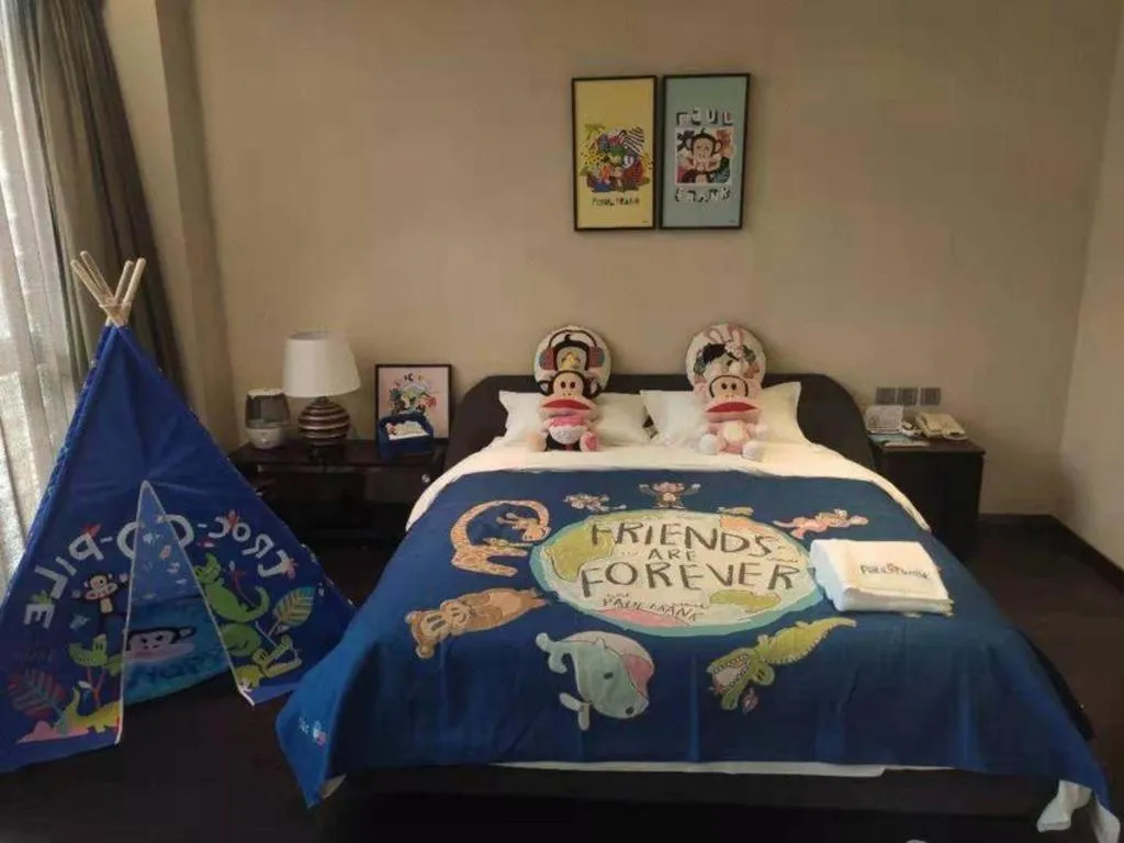 Bed in Hotel Kapok Wangfujing