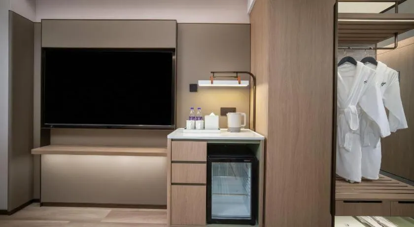 Yiwu Yimei Plaza Hotel