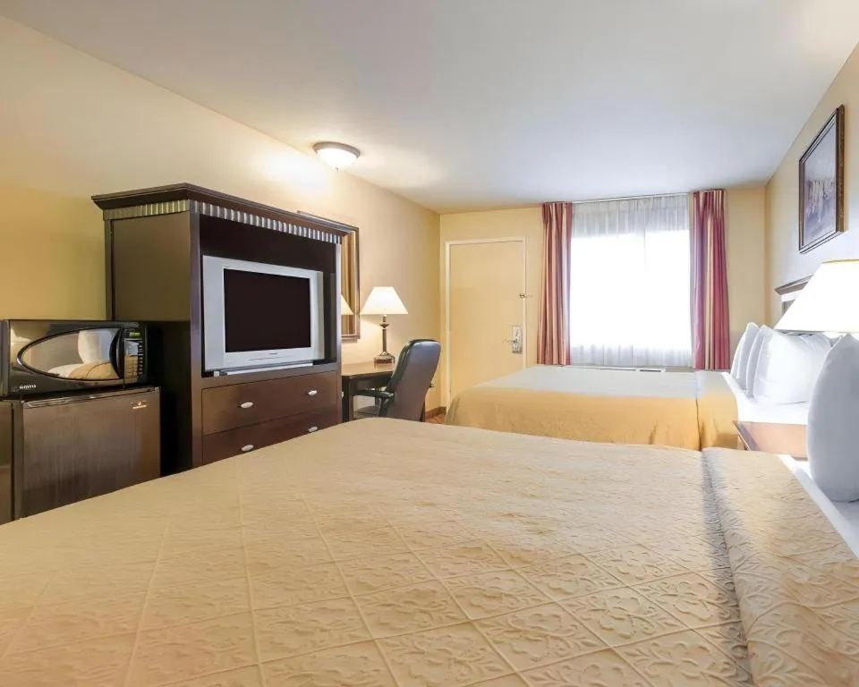 Bed in Quality Inn San Bernardino - Loma Linda