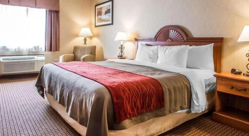 Bed in Quality Inn Sidney