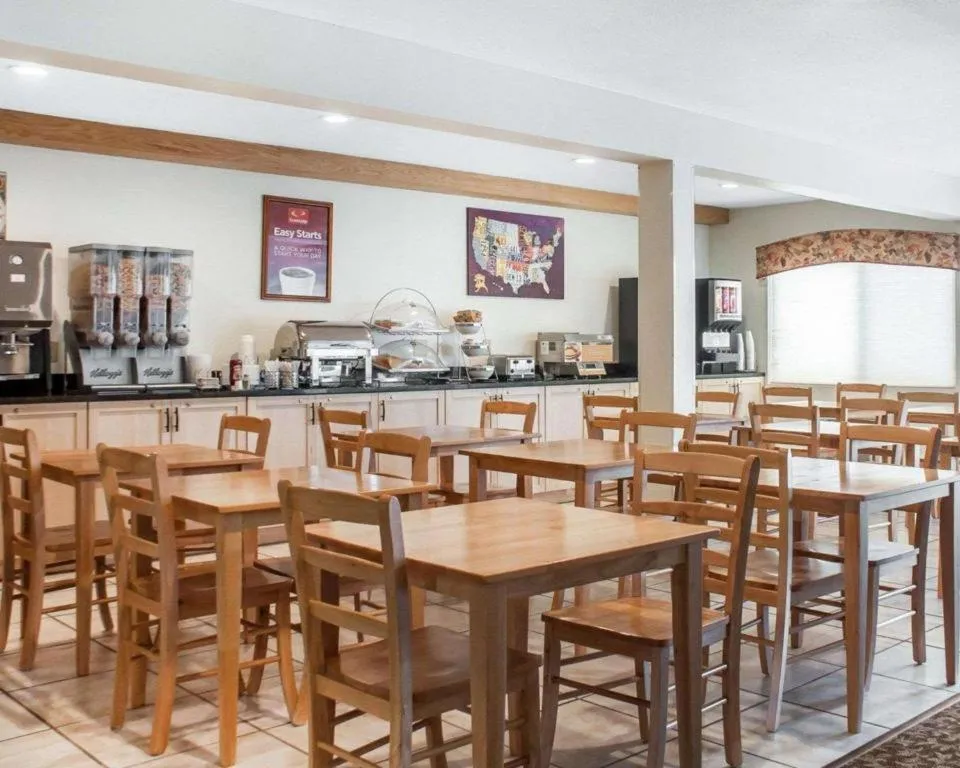 Econo Lodge Ithaca Airport