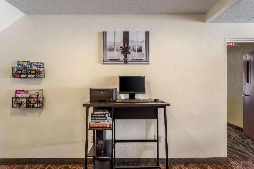 Econo Lodge Ithaca Airport