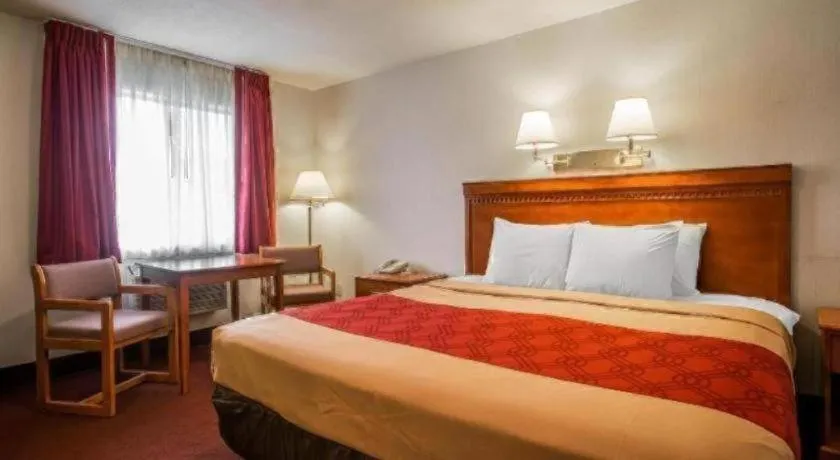 Bed in Baymont by Wyndham Lake George