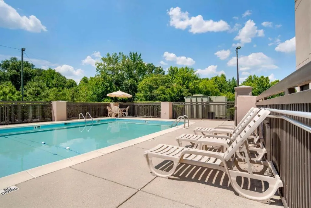 Best Western Plus Oak Mountain Inn