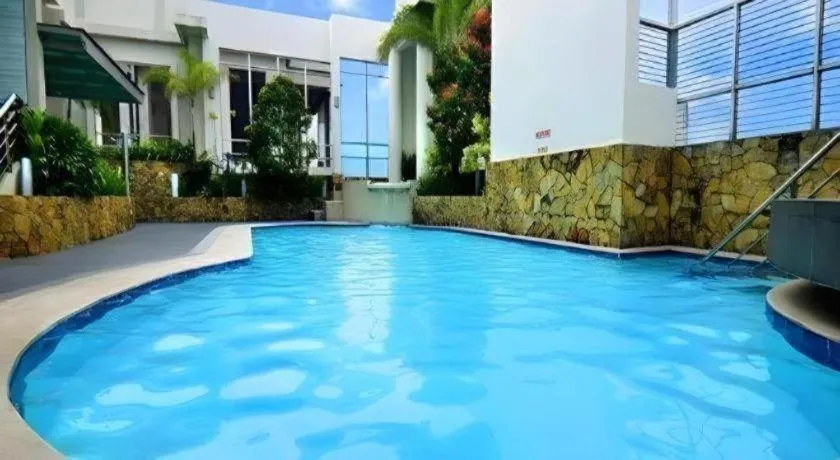 Lancaster Hotel Manila