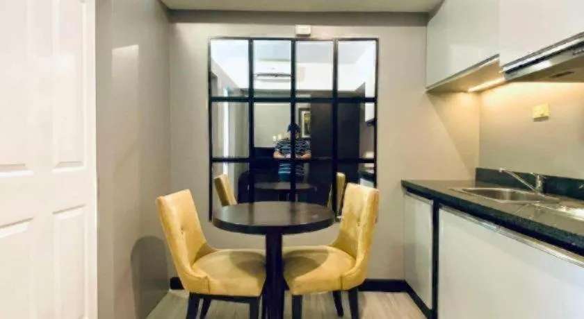 Lancaster Hotel Manila