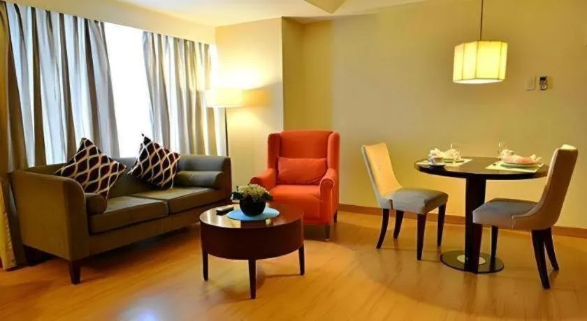 Lancaster Hotel Manila