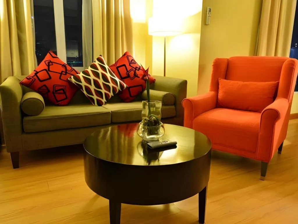 Lancaster Hotel Manila