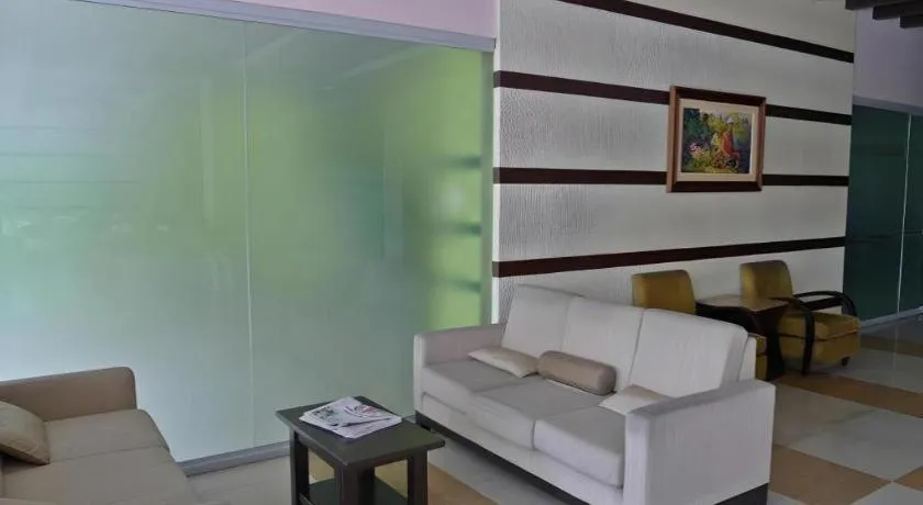 Baguio Burnham Suites Hotel