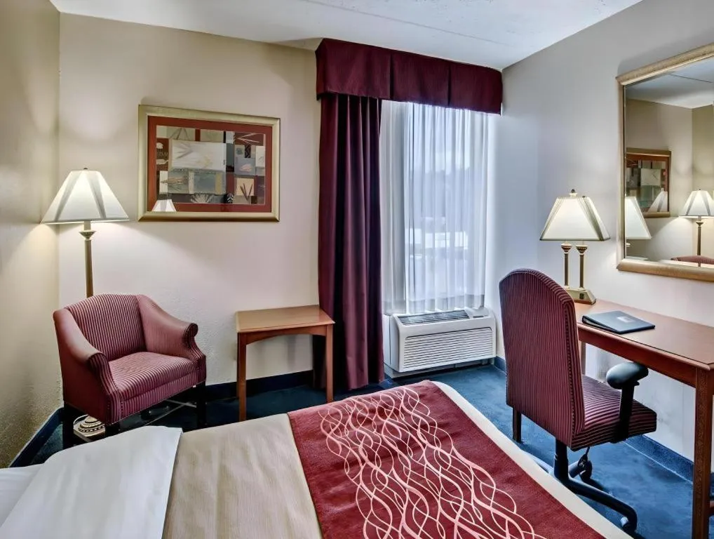 Bed in Quality Inn near Martinsville Speedway