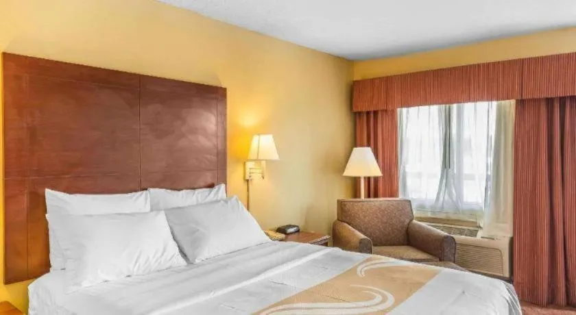 Quality Inn Calera I-65 exit 231